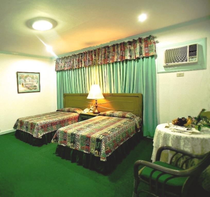 Villa Margarita Hotel Davao City Szoba fotó